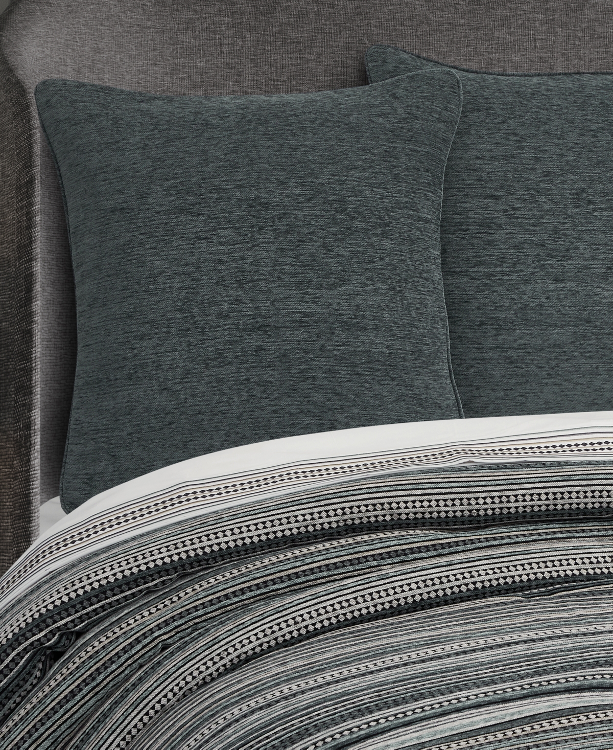 J Queen New York Parallel Solid Sham, European