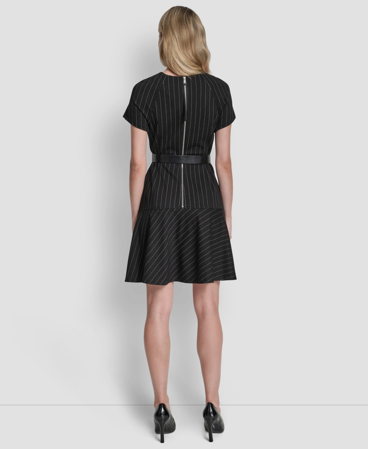 Dkny Women's Short Sleeve Jewel Neck Flounce Hem Dress