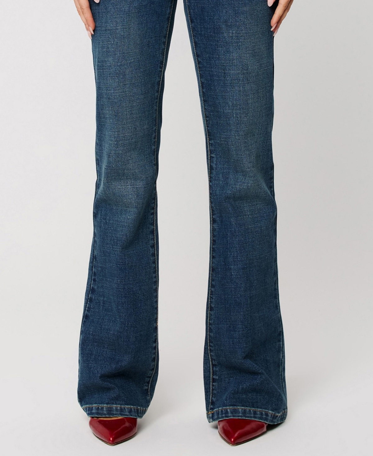 Abrand Women's Super Low-Rise Jeans