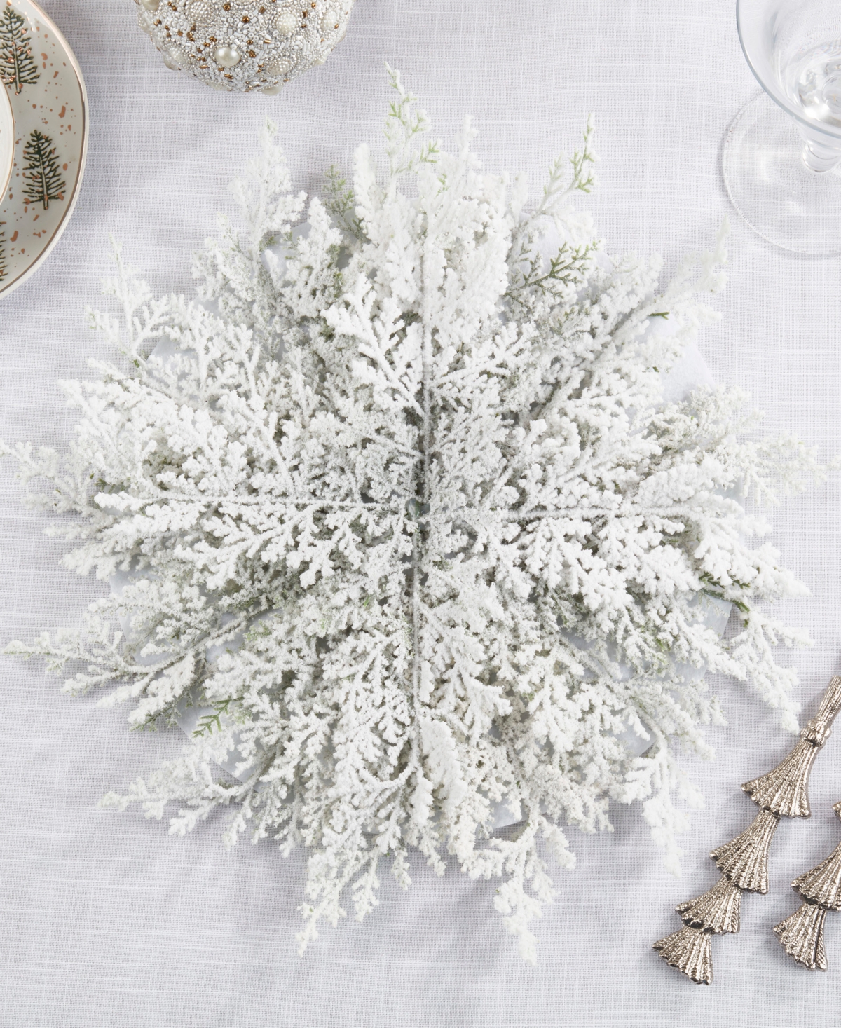 Saro Lifestyle Frosted Pine Placemat, Set Of 4 In White