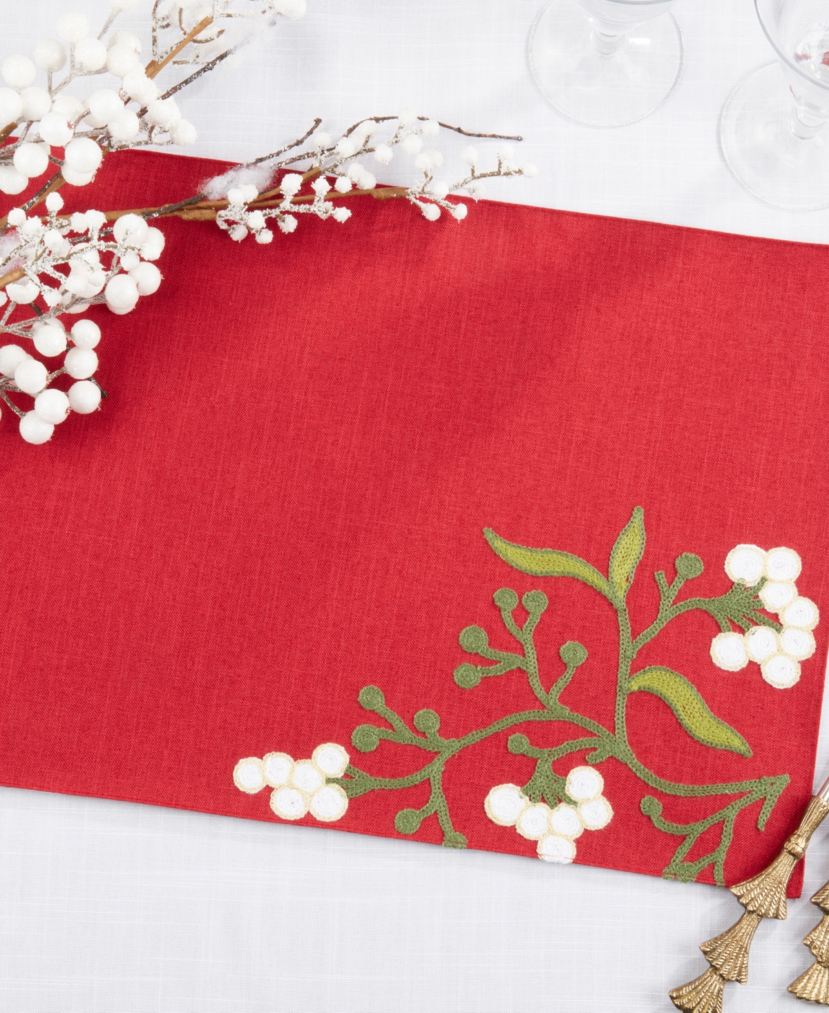 Saro Lifestyle Merry Mistletoe Placemat, Set of 4