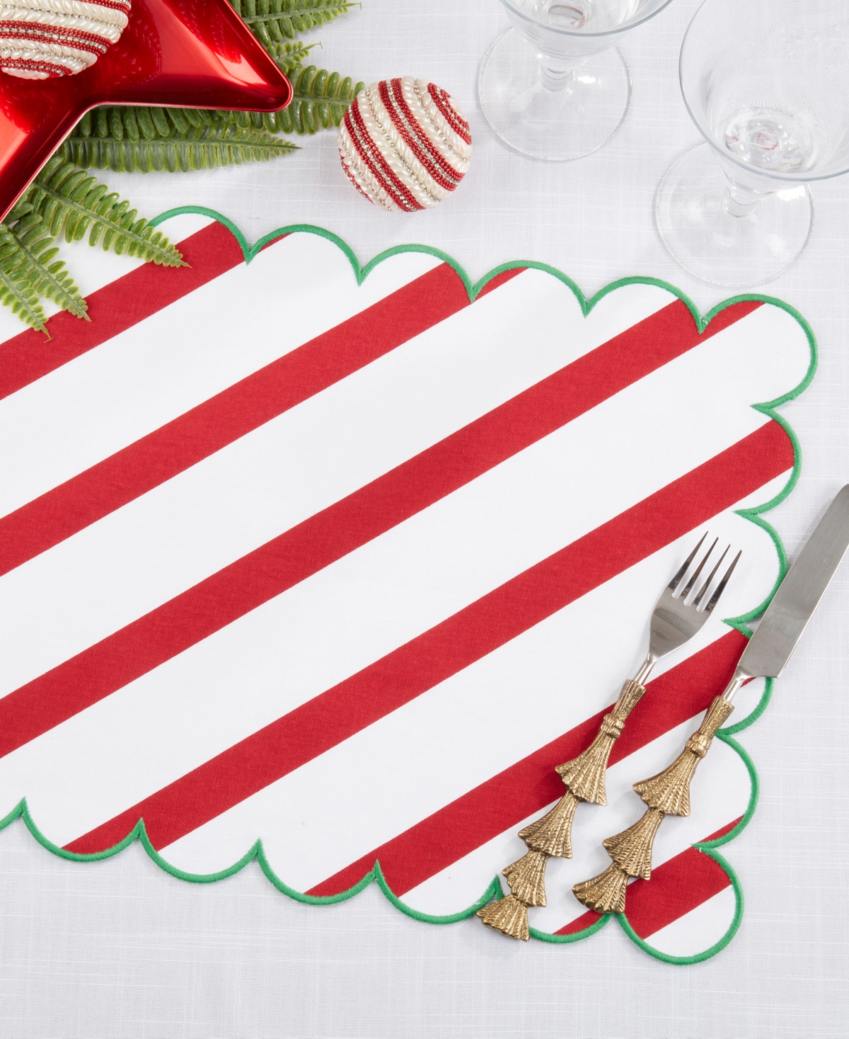 Saro Lifestyle Eco Scallop Border Placemat, Set Of 4 In Green