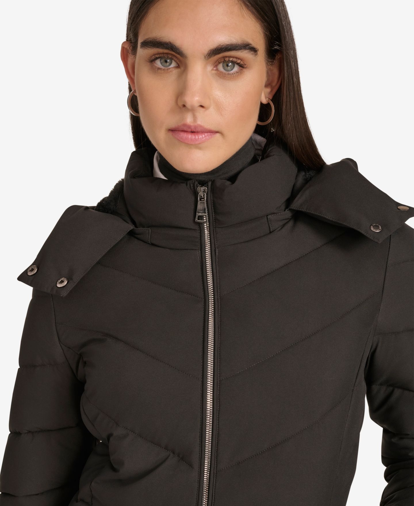 Женская куртка Calvin Klein Short Zip Front Puffer, цвет: Эбеновый — фото 7