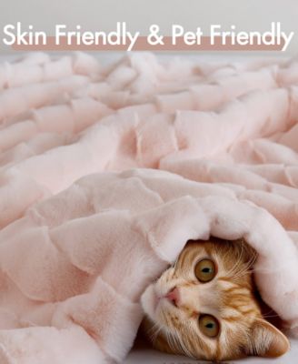 Vivienne Faux Fur Throw, 50" x 60"