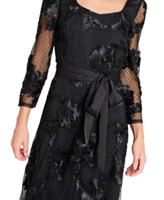 Women&#39;s Embroidered Ball Gown