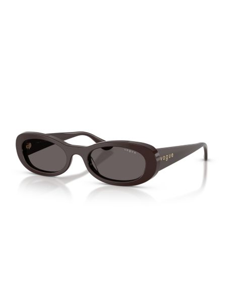 Женские солнцезащитные очки Vogue Eyewear Oval Sunglasses, VO5582S, цвет: Коричневый / Серый