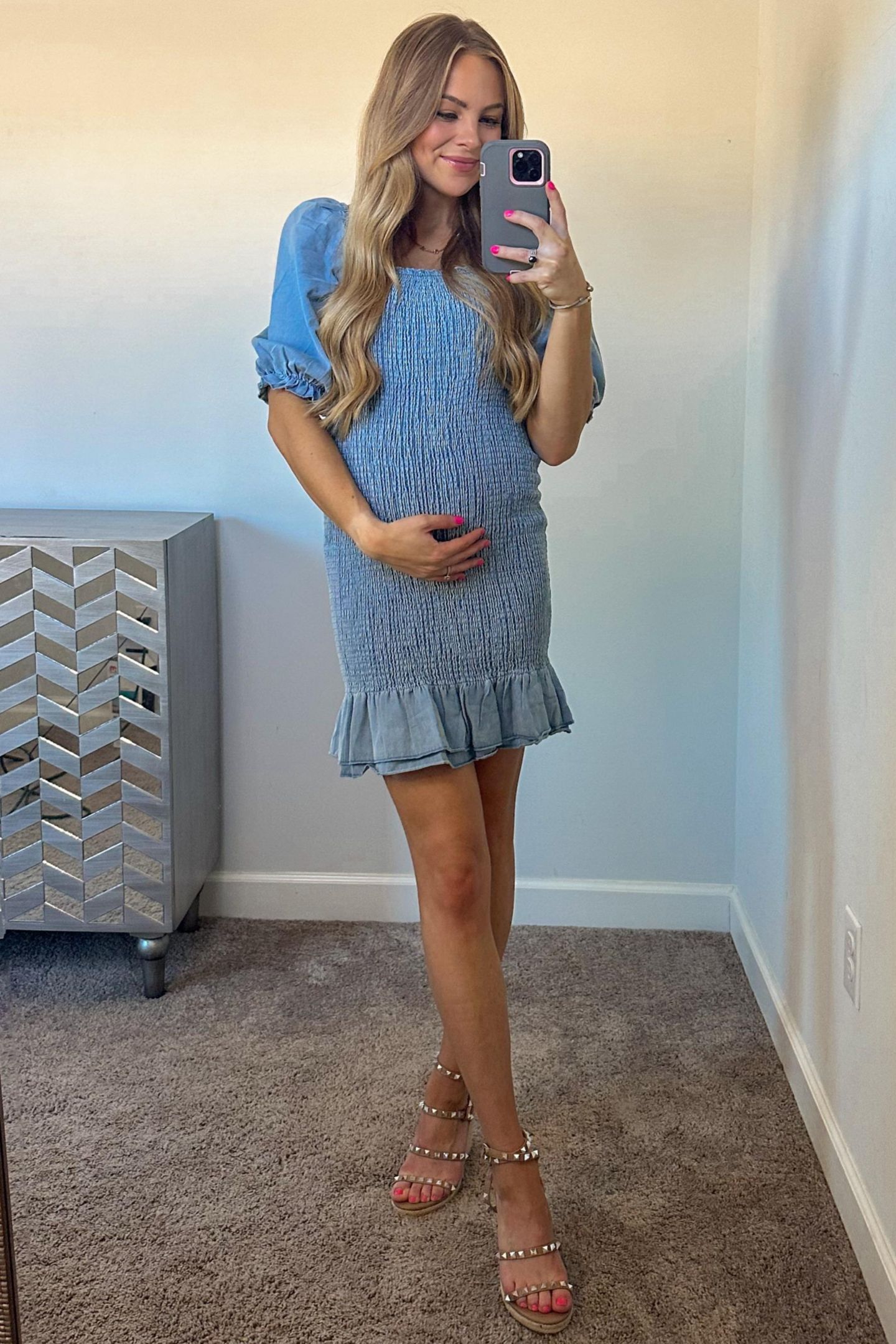 Женское платье Pinkblush Light Blue Square Neck Smocked Denim, цвет: Светлый синий — фото 11