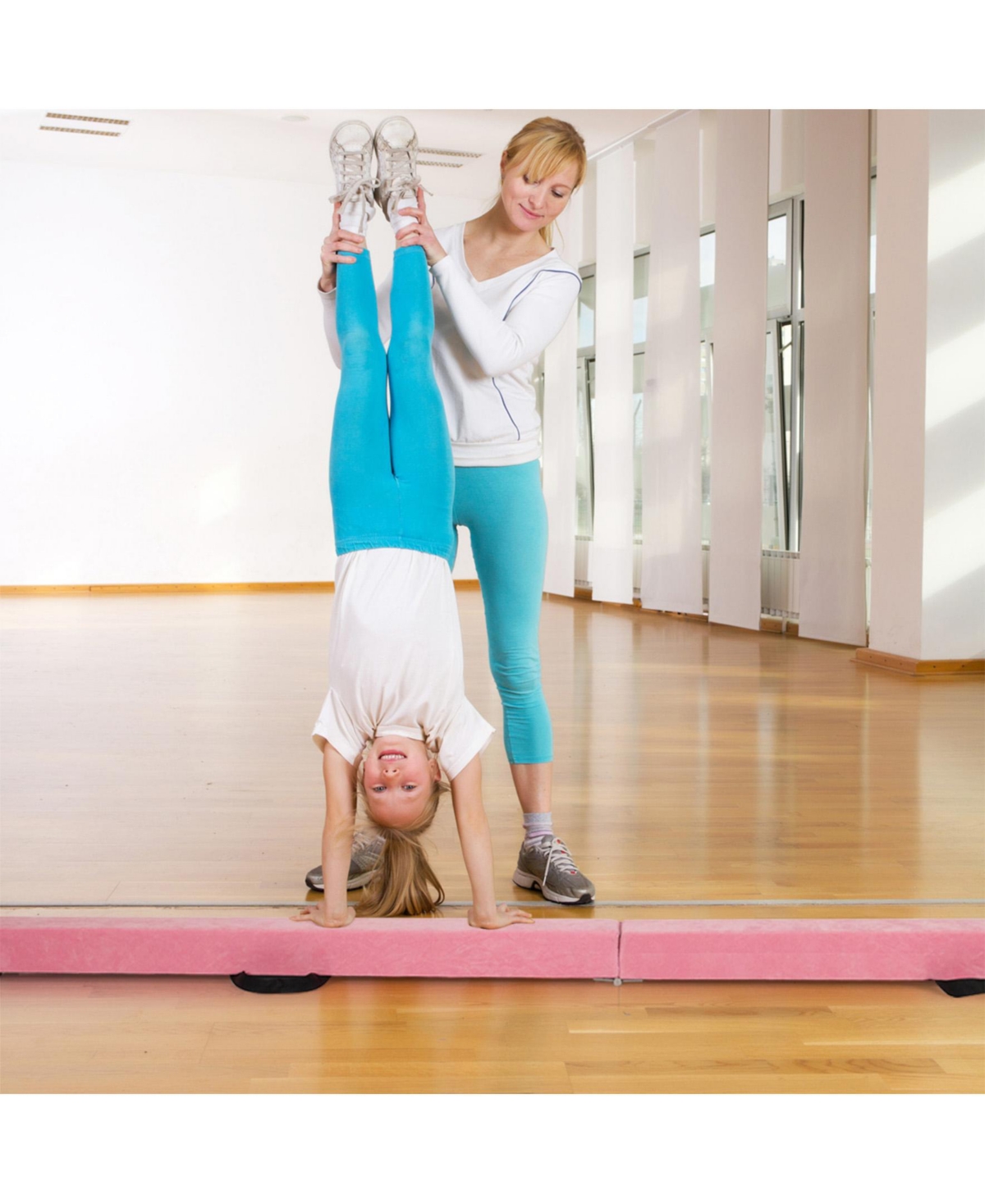 Sugift Folding Balance Beam with Solid Wood Base and Anti-slip Bottom-Light Pink