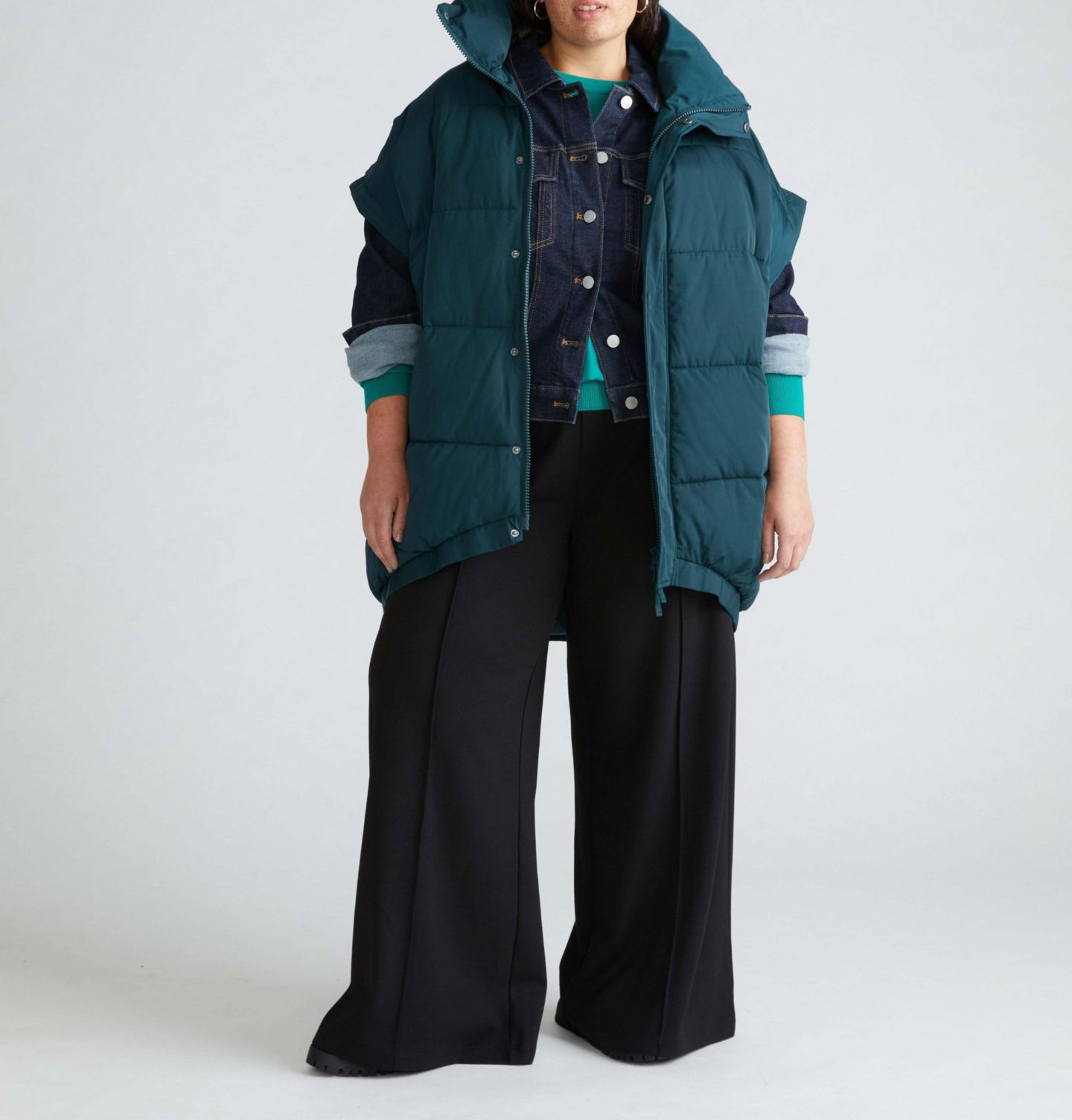 Женские брюки Universal Standard Plus Size Pam Pintuck Wide Leg Ponte, цвет: Чёрный — фото 4