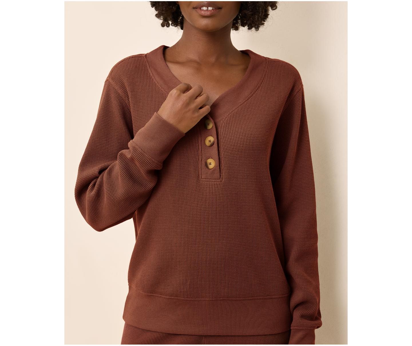 Женский свитер Pact Thermal Waffle Henley Pullover, цвет: Красное дерево коричневый — фото 2