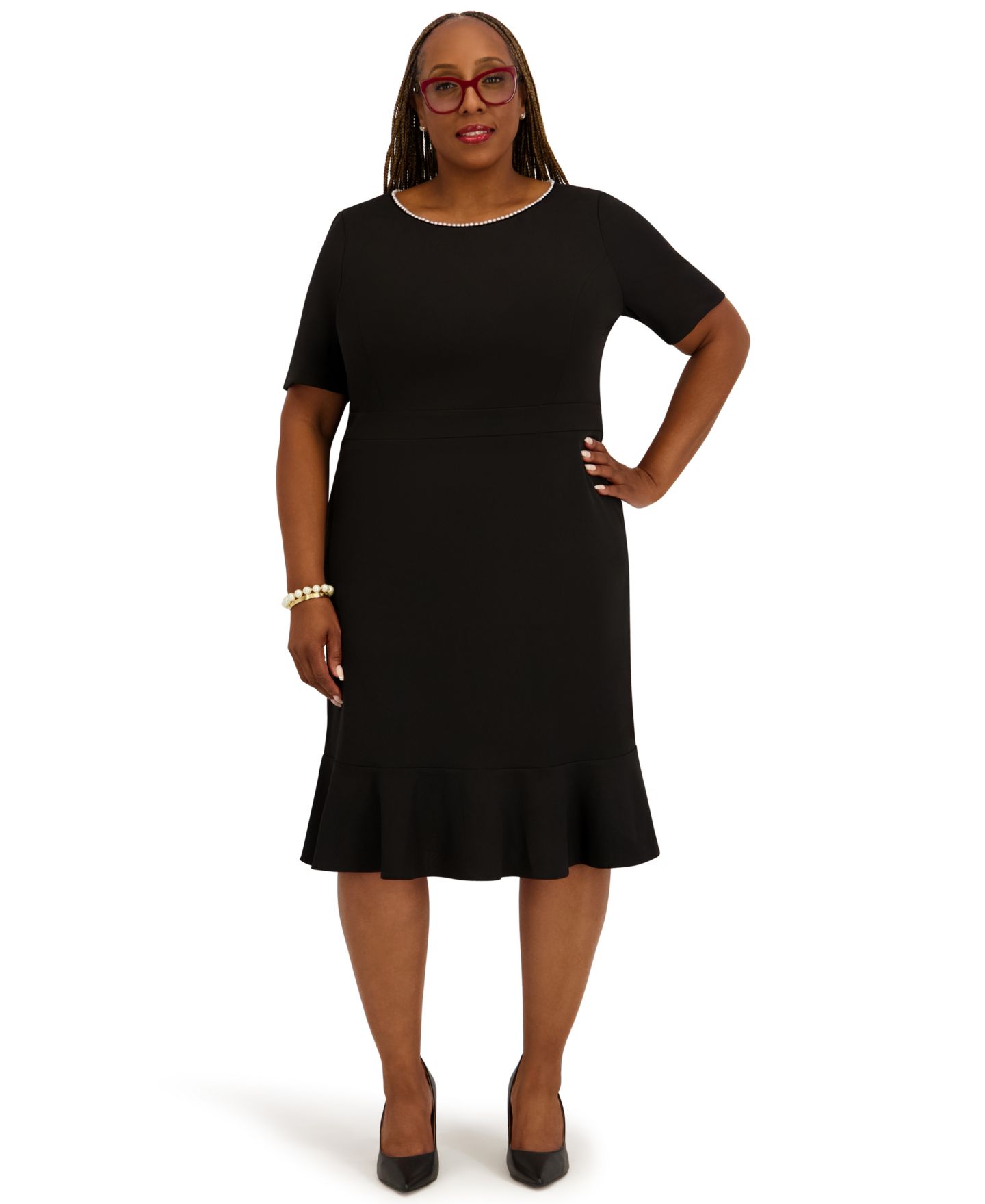 Женское платье Kasper Round Neck Knee Length Ruffle Skirt Dress, Regular and Plus Size, цвет: Чёрный — фото 1