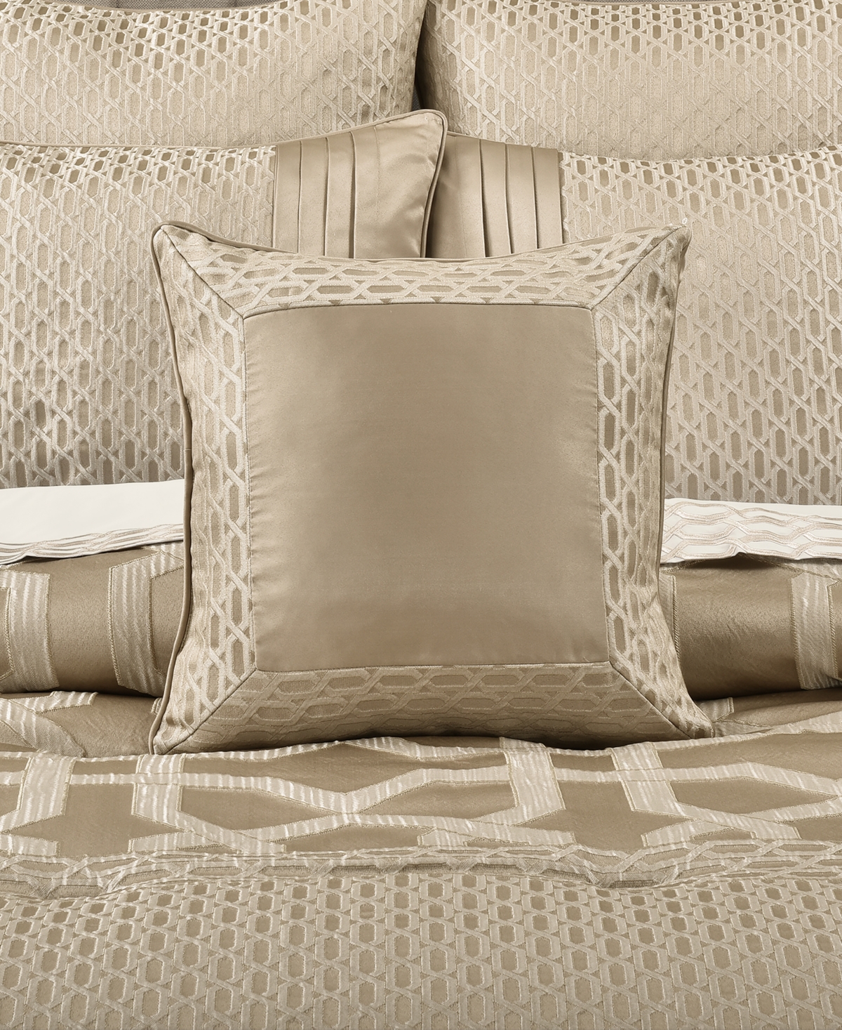 Royal Court Olympus Geometric Decorative Pillow, 18" x 18"