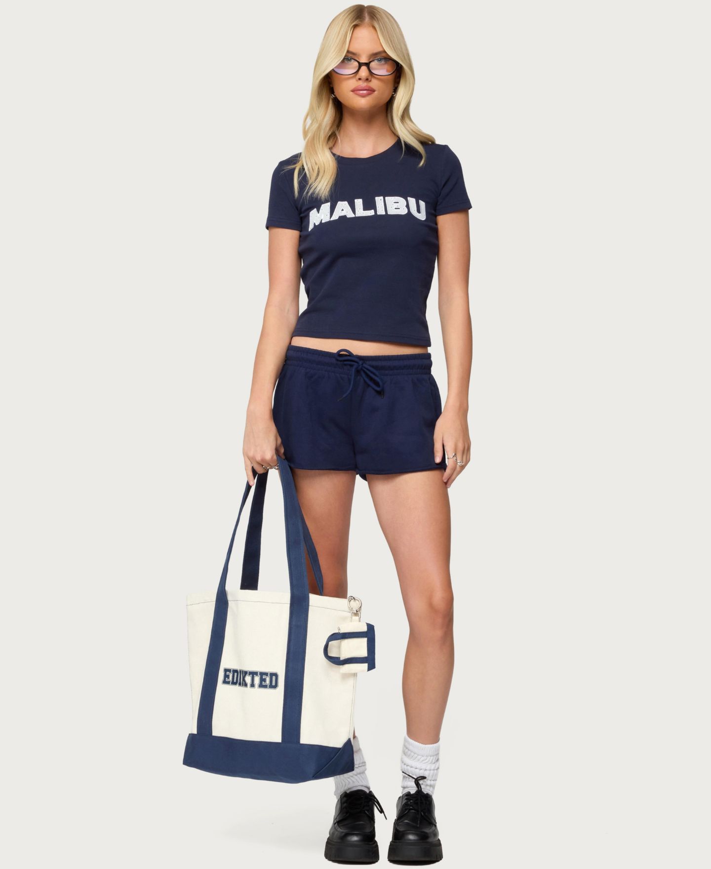 Женская футболка Edikted Tops & Tees Pacific Coast, цвет: Тёмно-синий — фото 5