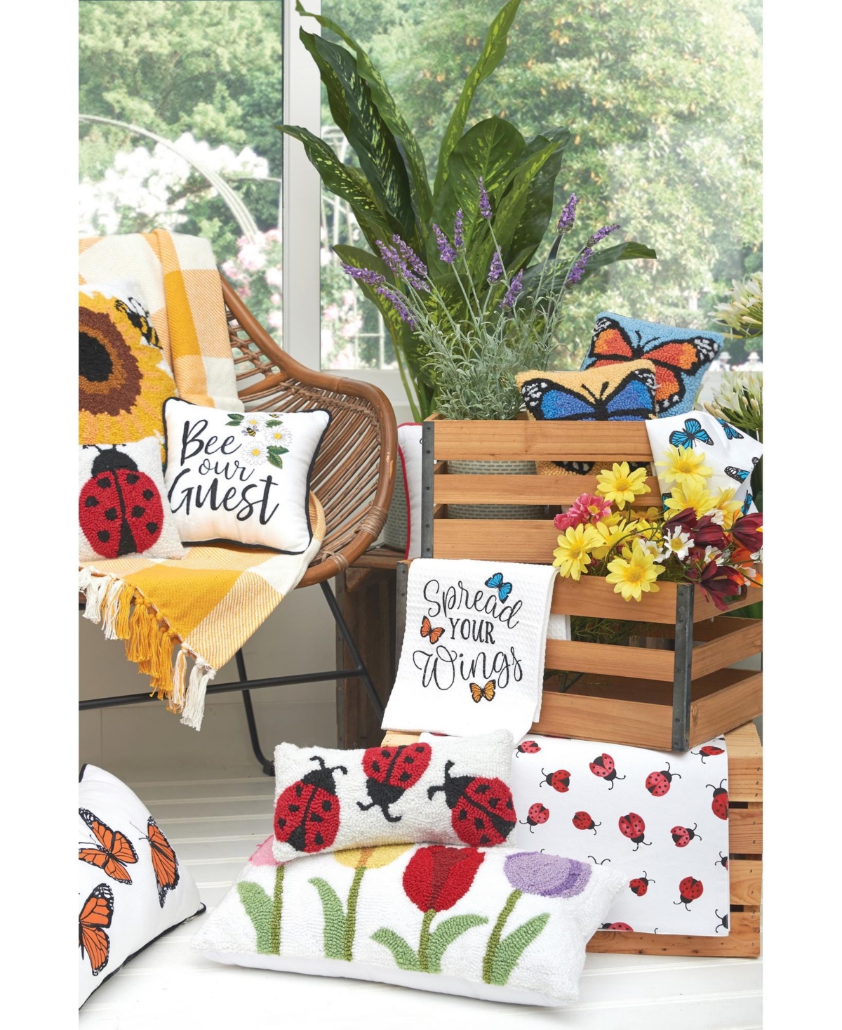 C&F Home 18" x 18" Sunflower & Bee Hooked Pillow