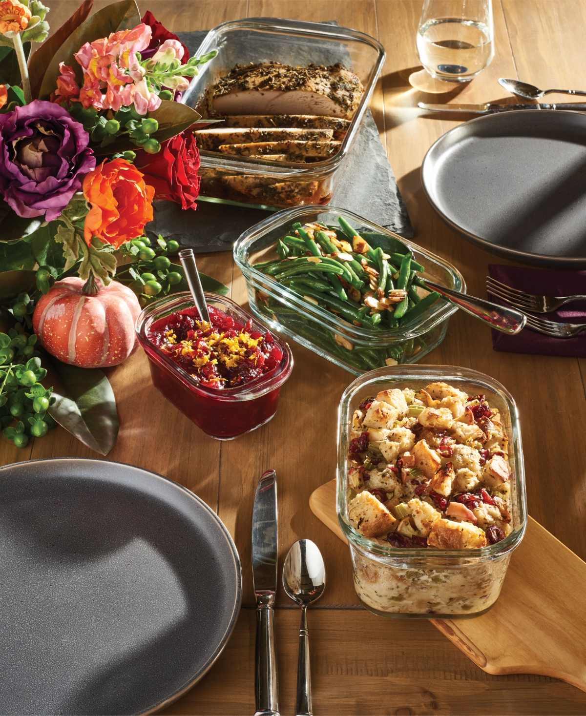 Rubbermaid Brilliance 4.7-Cup Food Storage Container