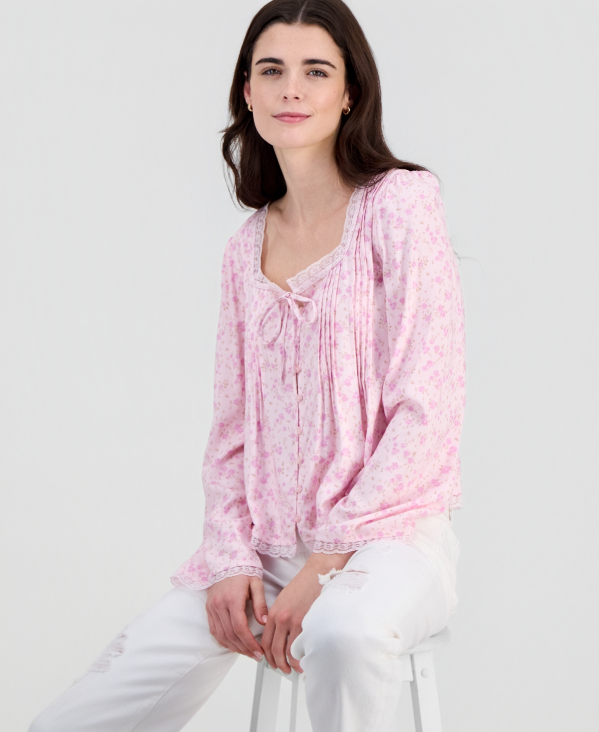 Hippie Rose Juniors' Lace-Trim Floral-Print Pintucked Top