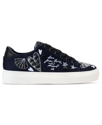 Women's Ikonic Round Toe Sneakers