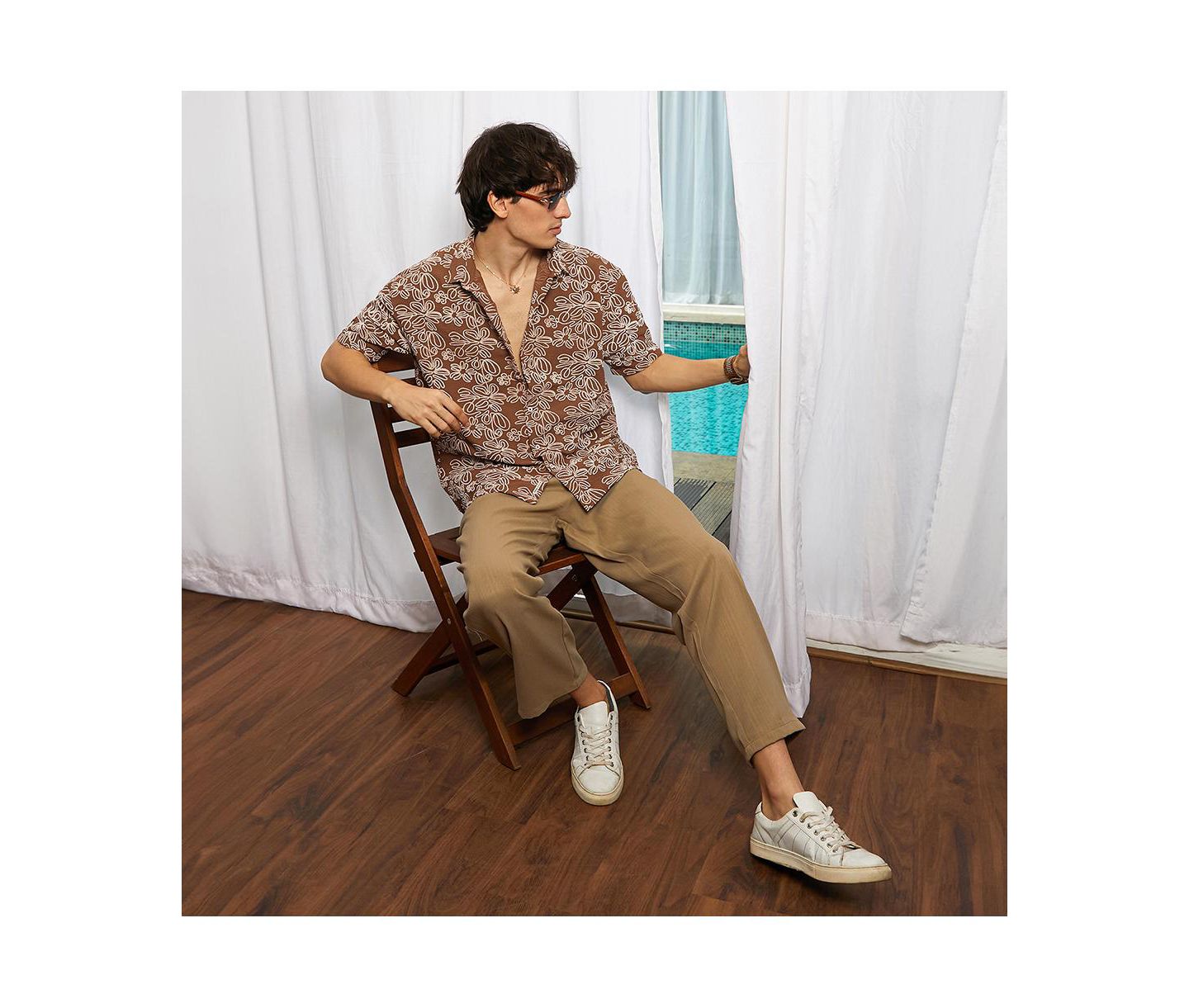 Мужская рубашка Cahoot Campus Sutra Mocha Brown Floral-Lined Oversized, цвет: Коричневый — фото 6