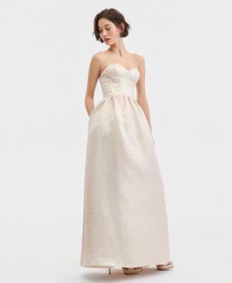 Juniors' Sweetheart-Neck Metallic Gown