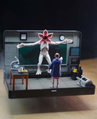 Console Heroes VHS Stranger Things Eleven vs. Demogorgon Compact Playset