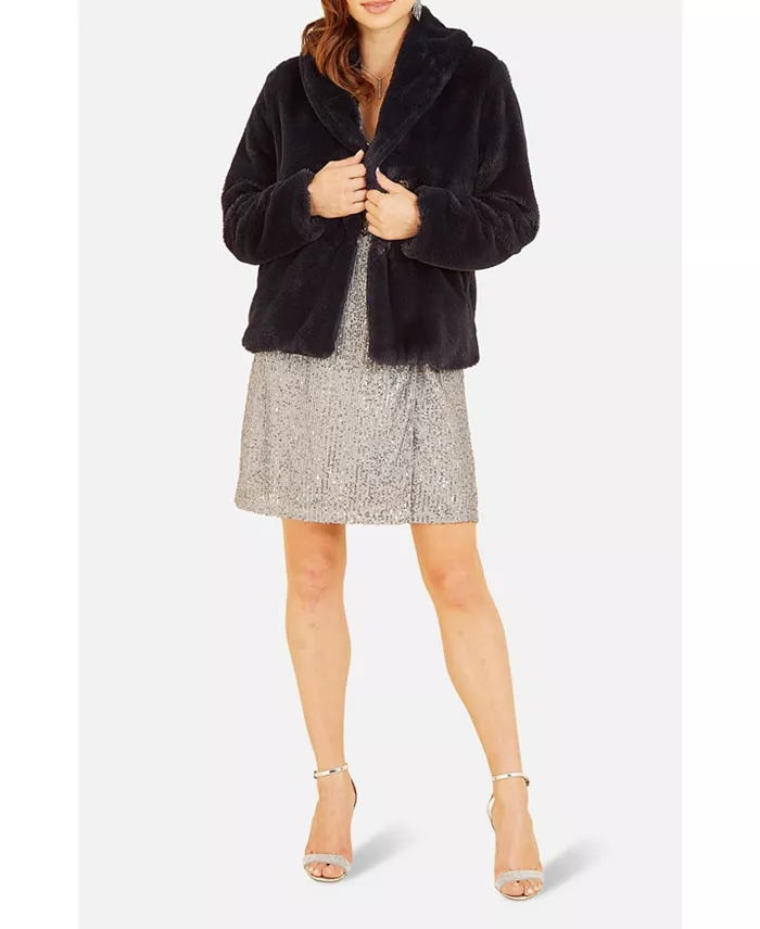 Women's Stylish Faux Fur Wrap Coat for Special Occasions - thumbnail 7