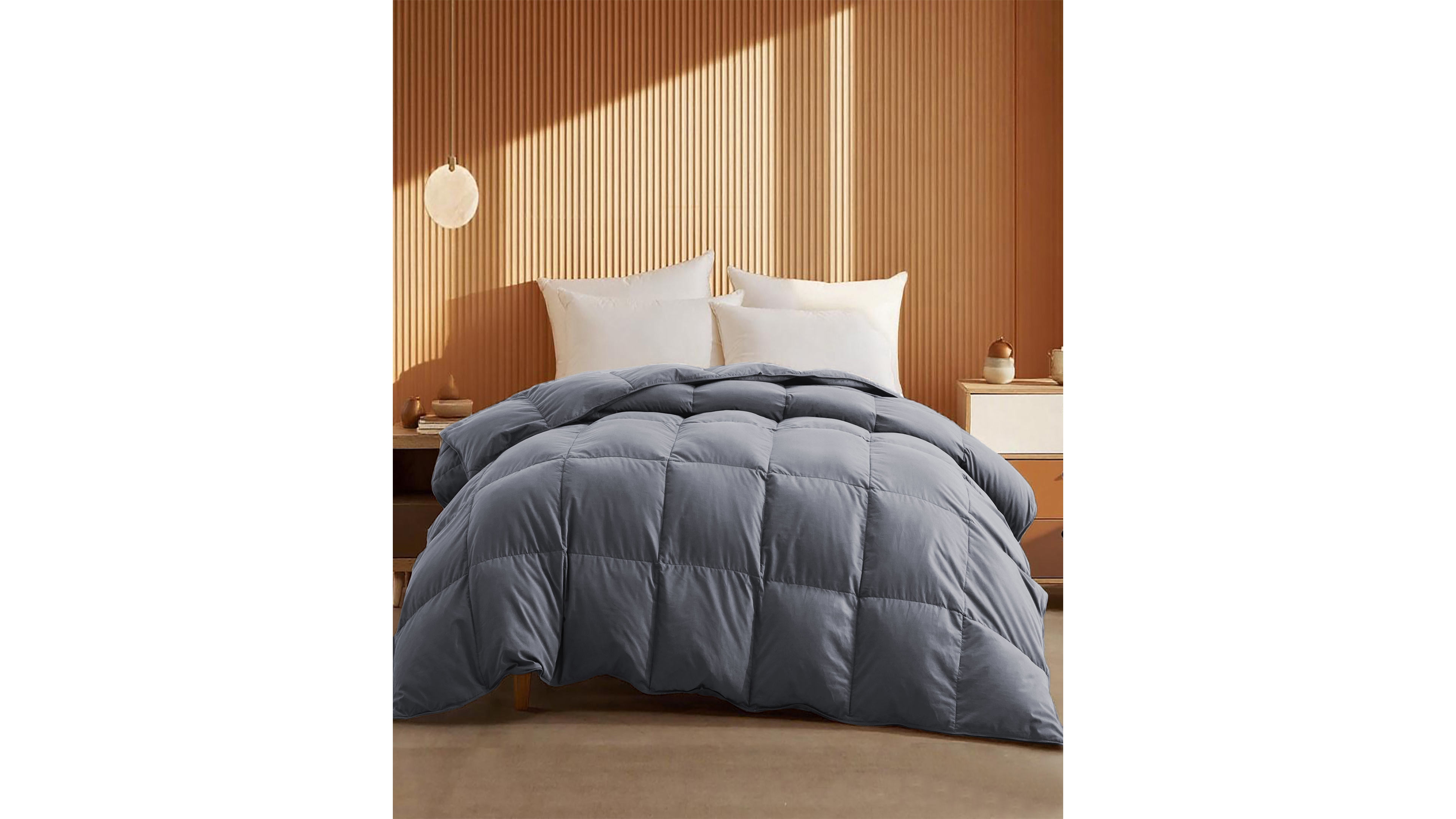 Unikome Warm and Cozy 360 Thread Count All Season Down Feather Fiber Comforter, Full/Queen