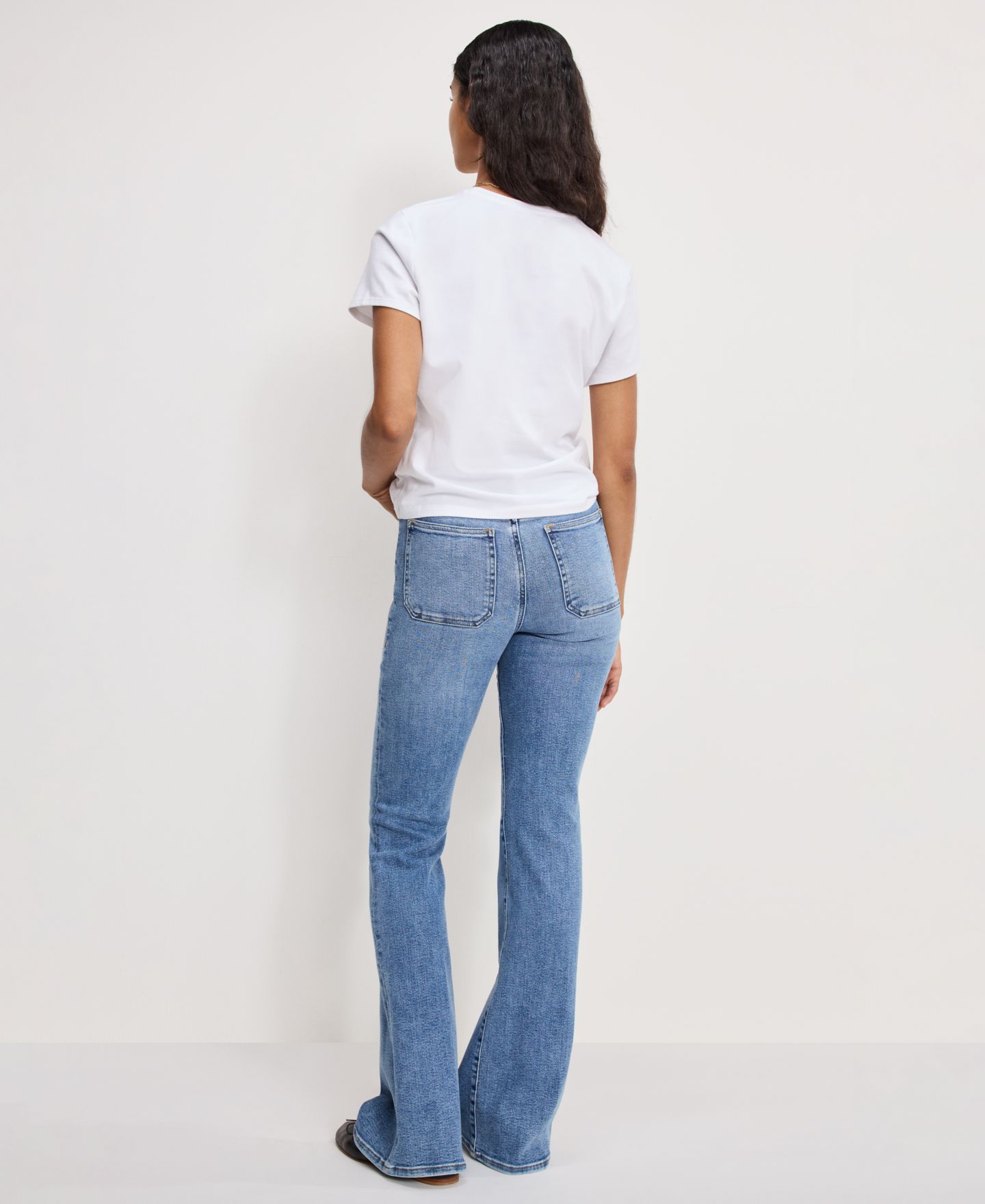 Женские джинсы Good American Good Legs Flare, цвет: Индиго — фото 6