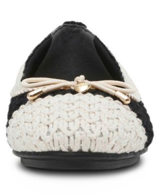 Women's Luci Crochet Cap Toe Ballet Flats