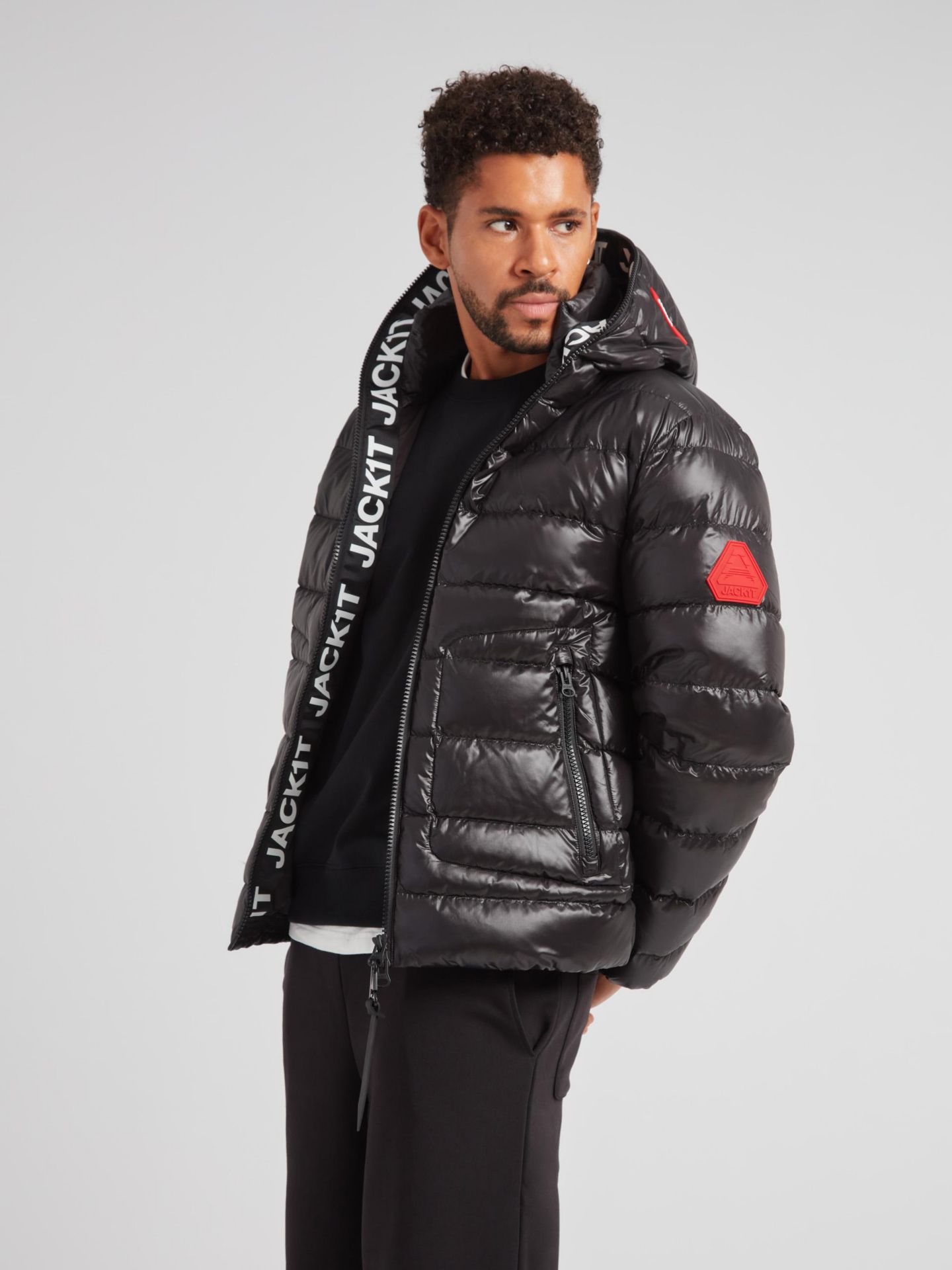 Мужская куртка JACK1T R4D Tramline Hooded Puffer, цвет: Чёрный, вариант 1 — фото 5