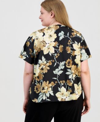 Plus Size Boat-Neck Short-Sleeve Top