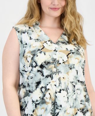 Plus Size V-Neck Sleeveless Printed Knit Top