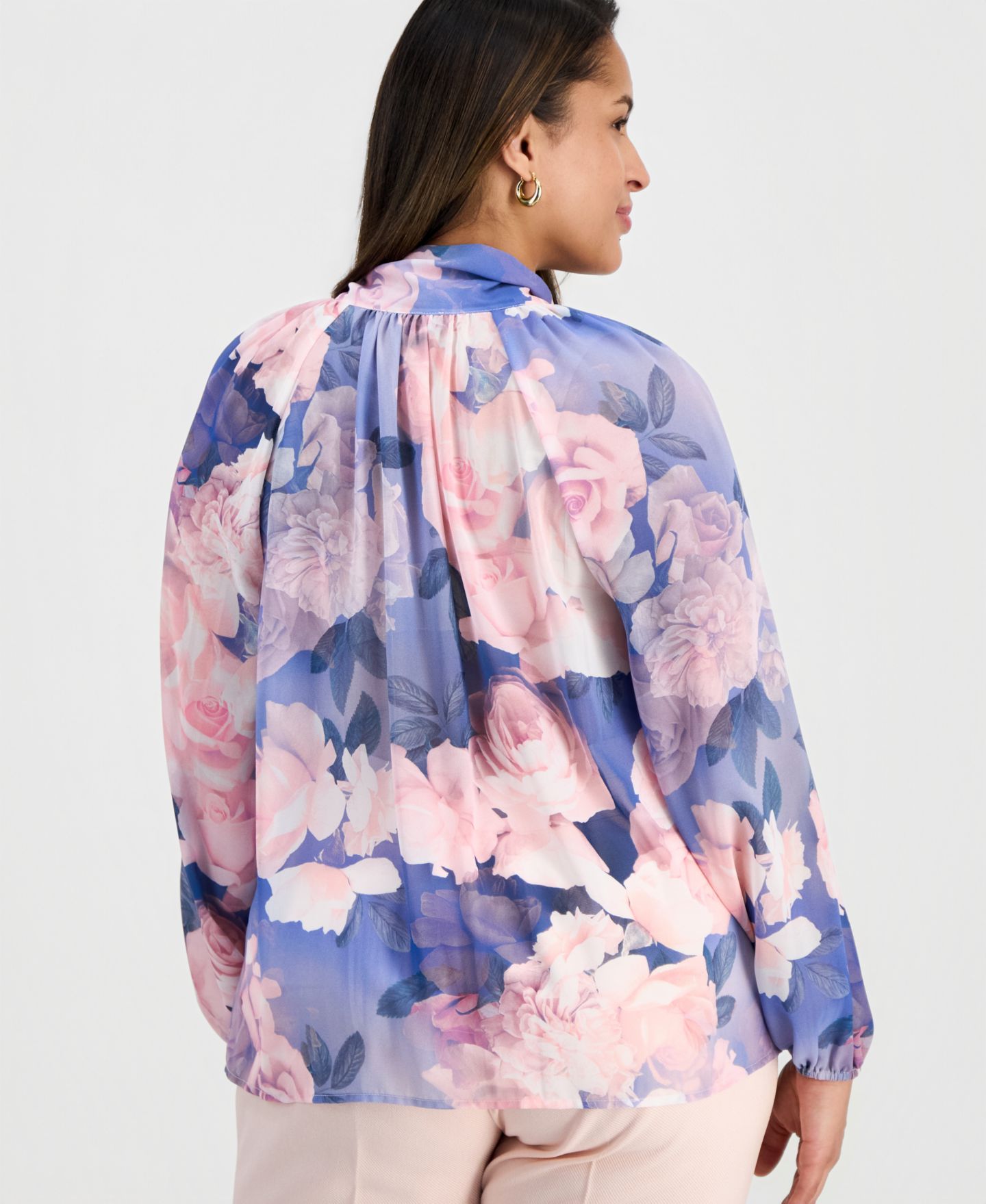 Женская блузка Tahari ASL Plus Tie-Neck Blouson-Sleeve, цвет: Синий с принтом — фото 4