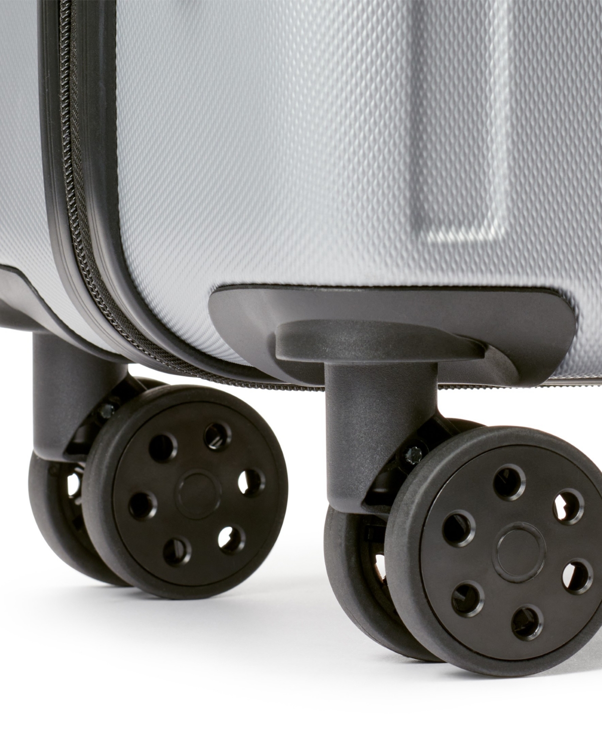 Marc New York Lotus 25" Upright Luggage In Silver