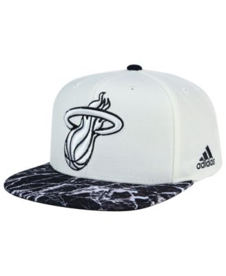 adidas - Miami Heat White Marble Snapback Cap