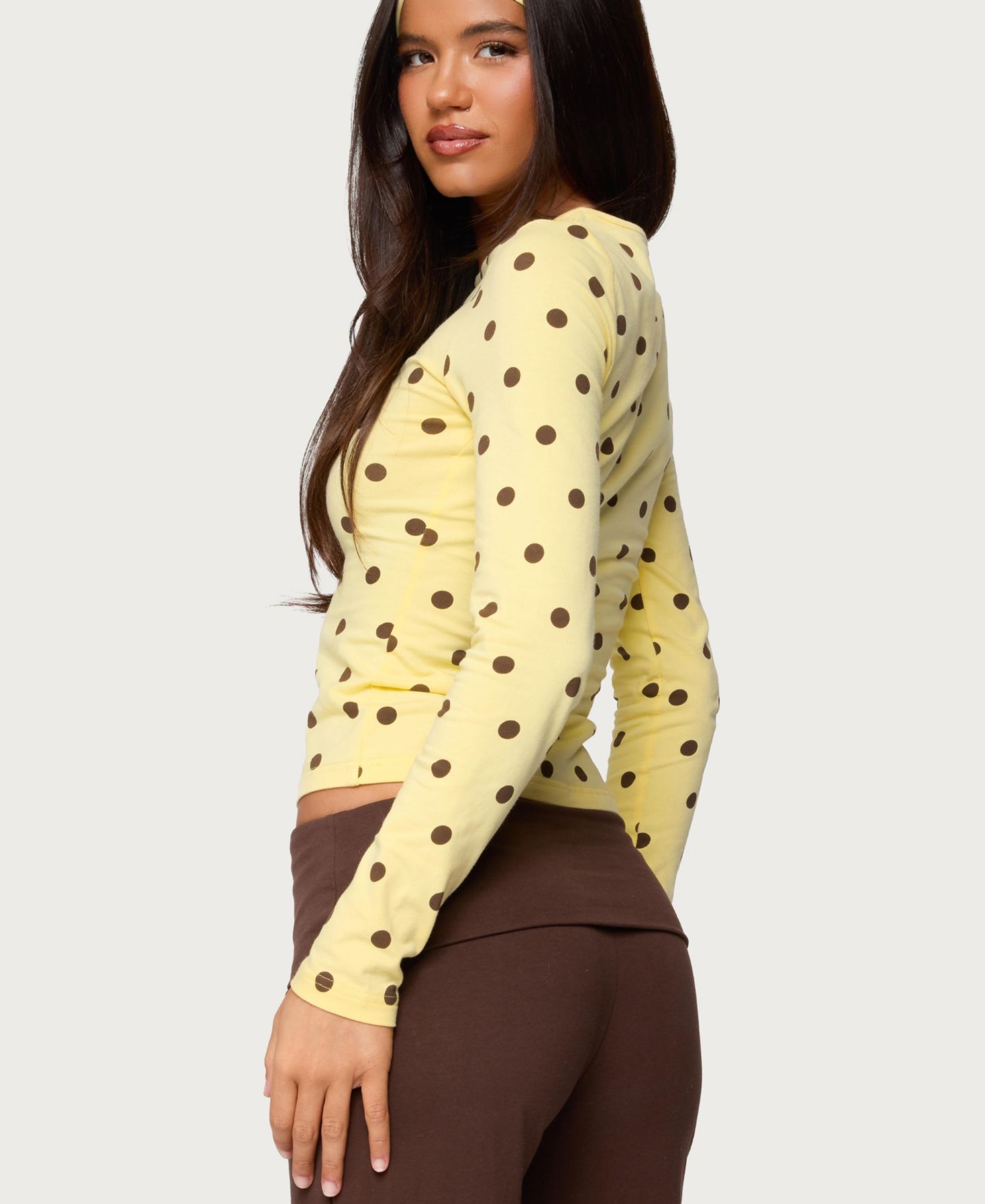 Женская футболка Edikted Maricelle Polka Dot Long Sleeve T, цвет: Жёлтый — фото 2