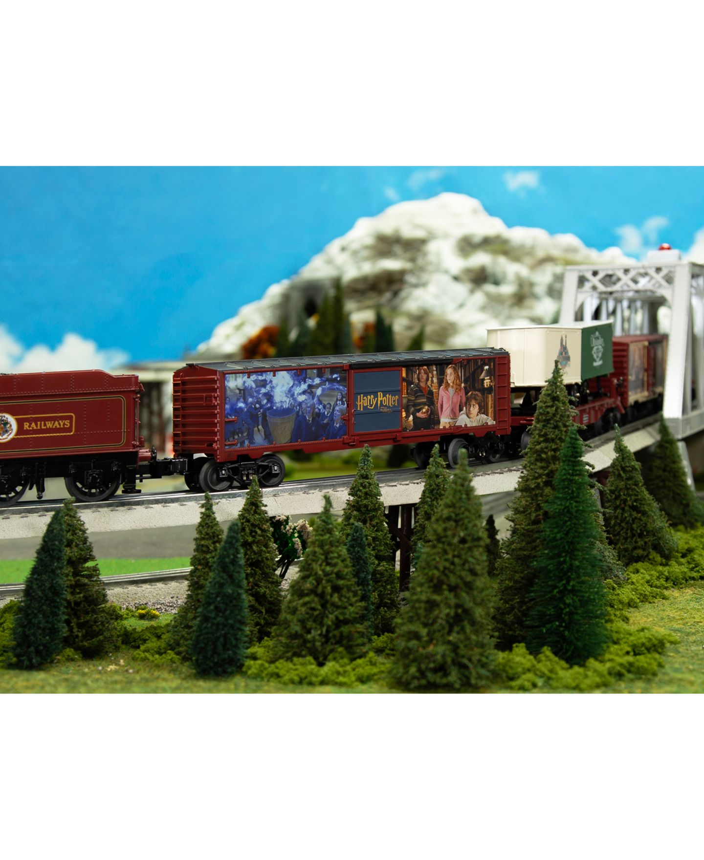 Детская игрушка Lionel Harry Potter and The Goblet of Fire Movie O Gauge Model Train Boxcar — фото 5