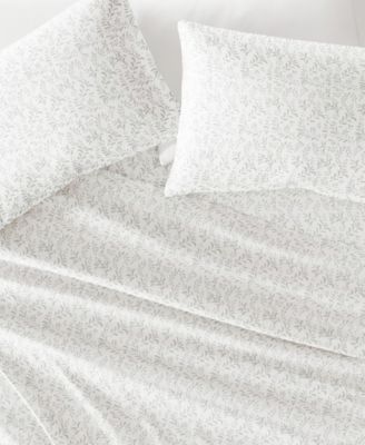 The Farmhouse Chic Premium Ultra Soft Pattern 4-Pc. Sheet Set, Queen