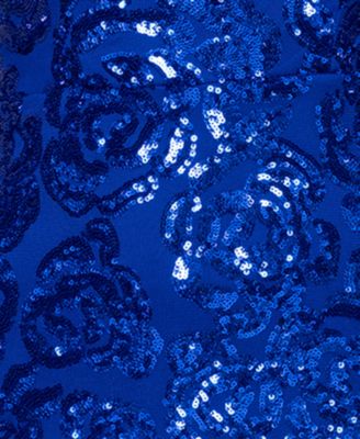 Juniors' Long Sequin Rose Patterned Notched Gown