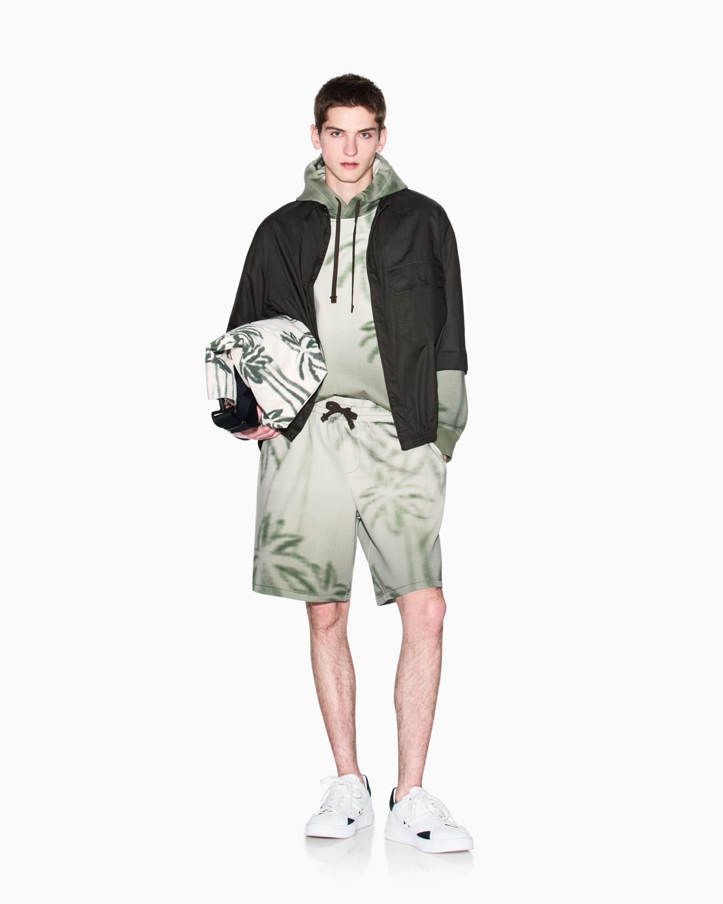 Мужское худи A|X Armani Exchange Long Sleeve Palm Tree Print, цвет: Разноцветный — фото 3