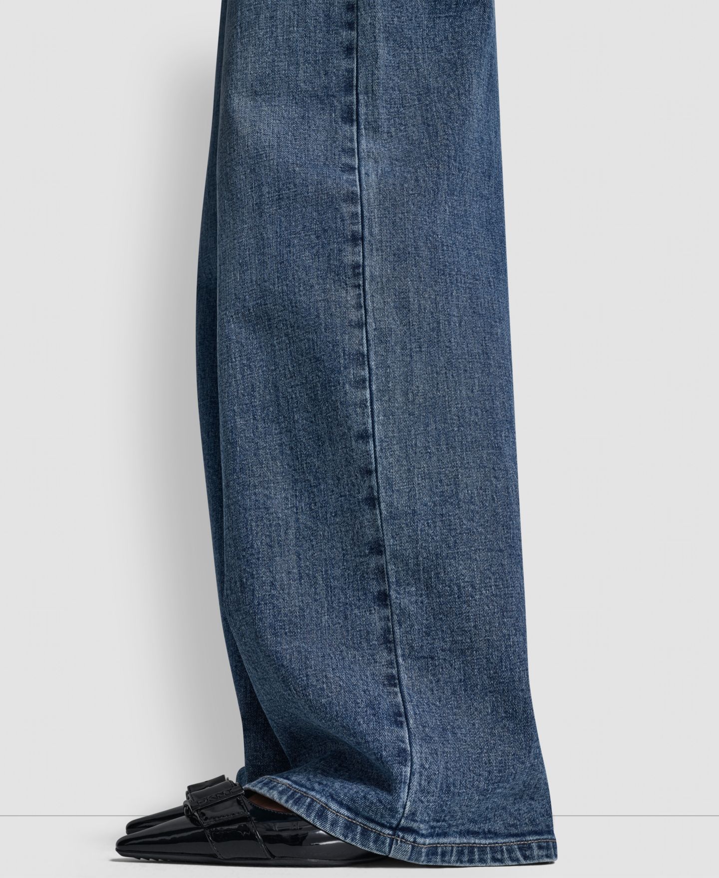 Женские джинсы DKNY Jeans Petite High-Rise Modern Wide Leg, цвет: Amsterdam — фото 4