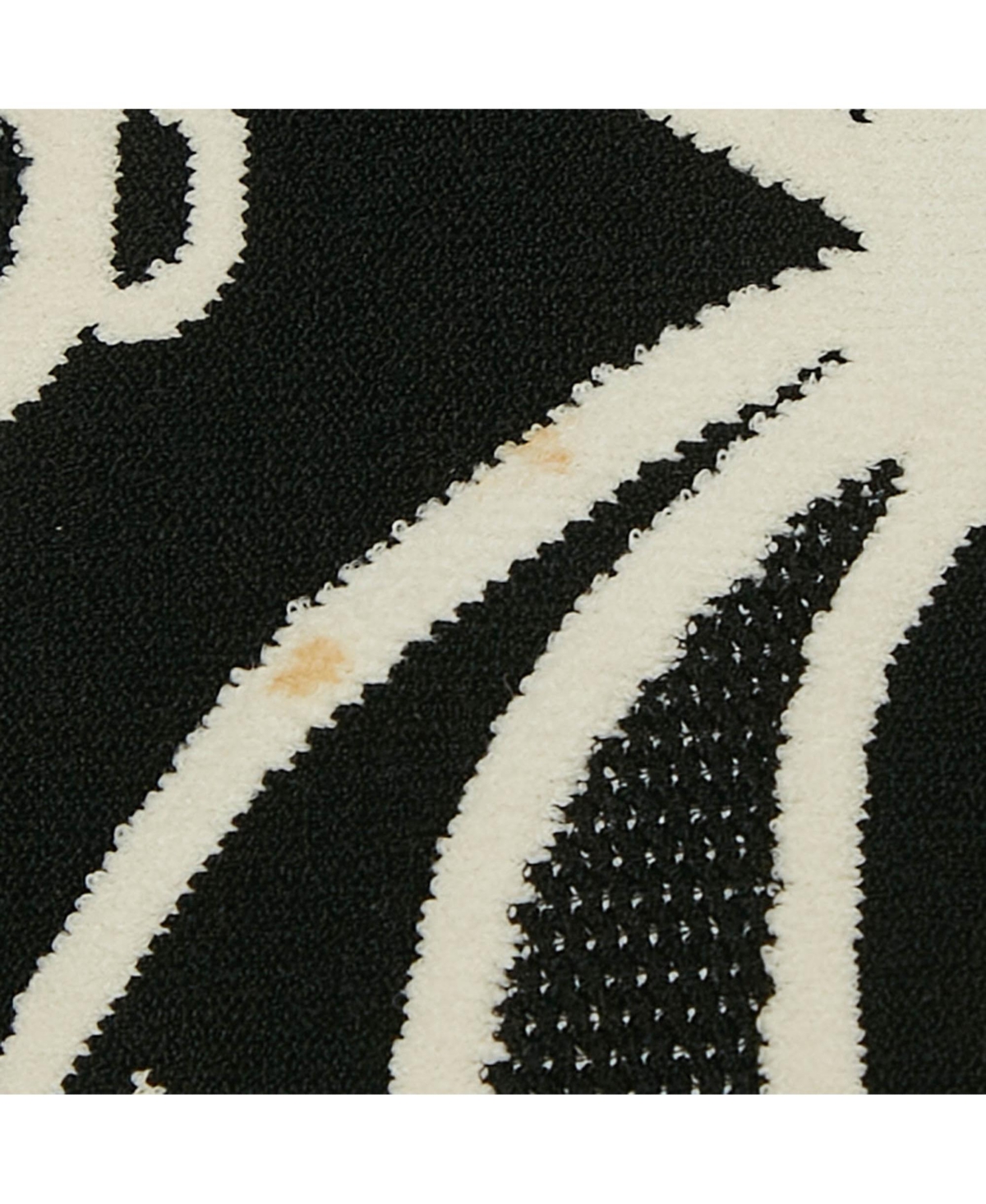 Pre-Owned Alexander Mcqueen Women's Black Floral Embossed Knit Crop Top