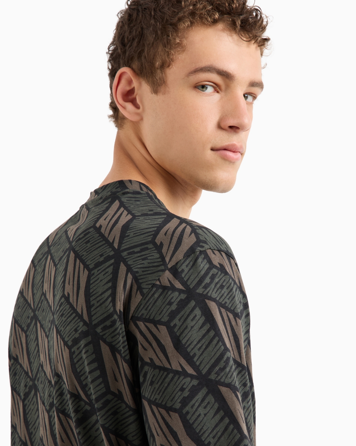 A|X Armani Exchange Men's Short Sleeve Crewneck 3D Graphic T-Shirt