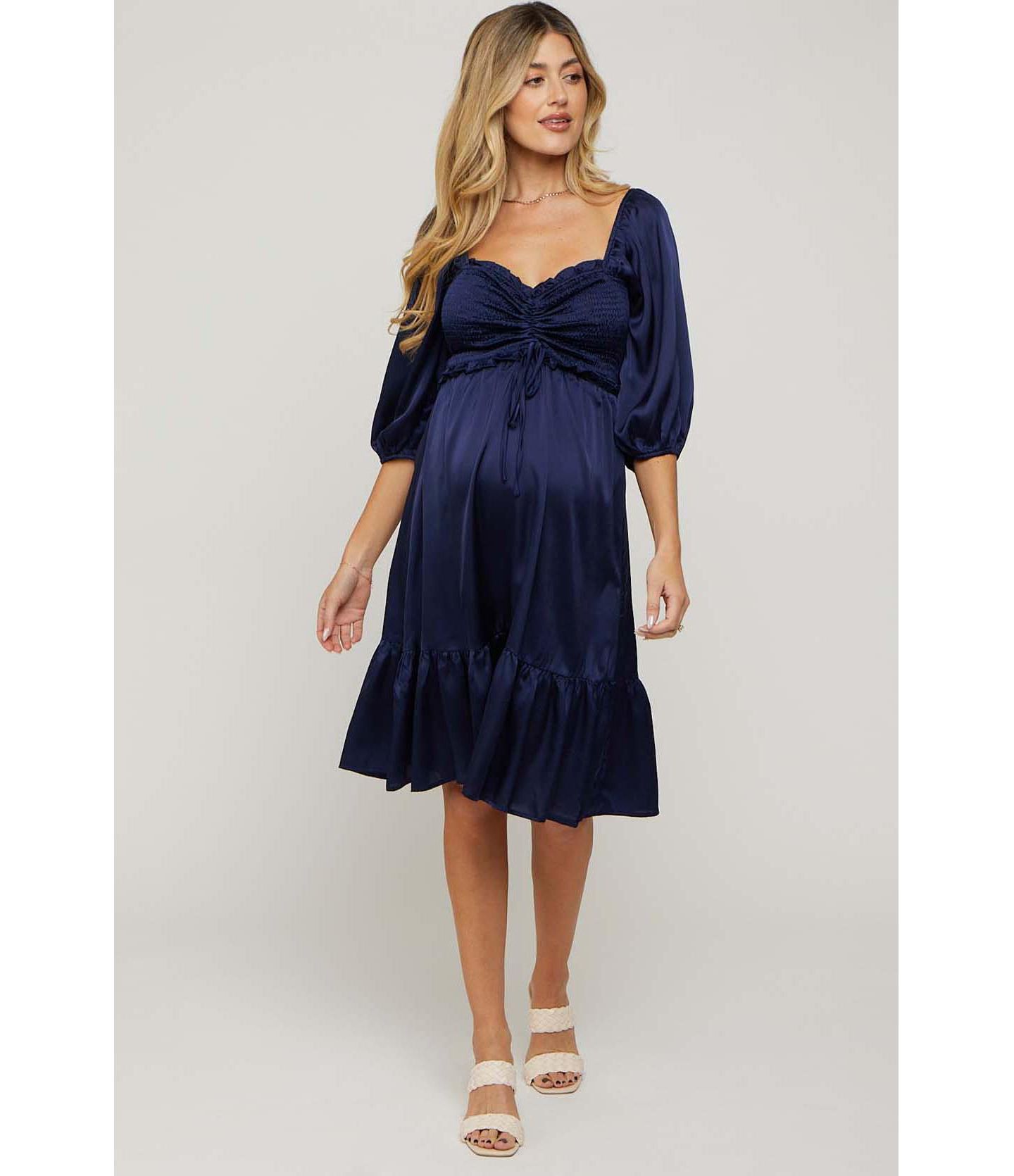 Женское платье Pinkblush Maternity Navy Satin Smocked Ruffle Hem, цвет: Тёмно-синий — фото 1
