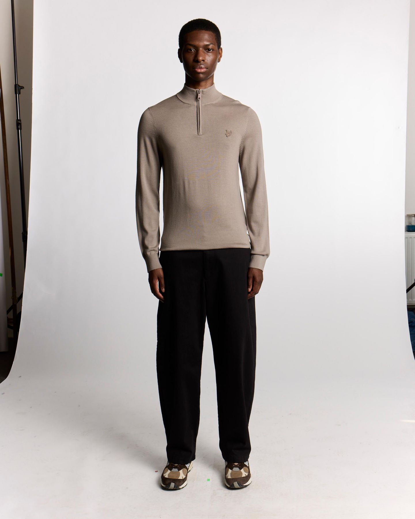Мужской свитер Lyle & Scott Eagle Merino Quarter Zip, цвет: Cinder — фото 4