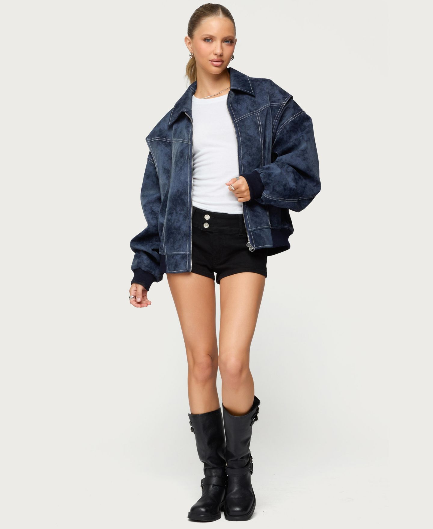 Женская куртка Edikted Ownley Oversized Faux Leather Bomber, цвет: Тёмно-синий — фото 3