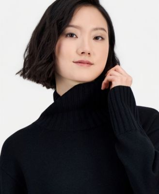 Women's Wool Turtleneck Sweater