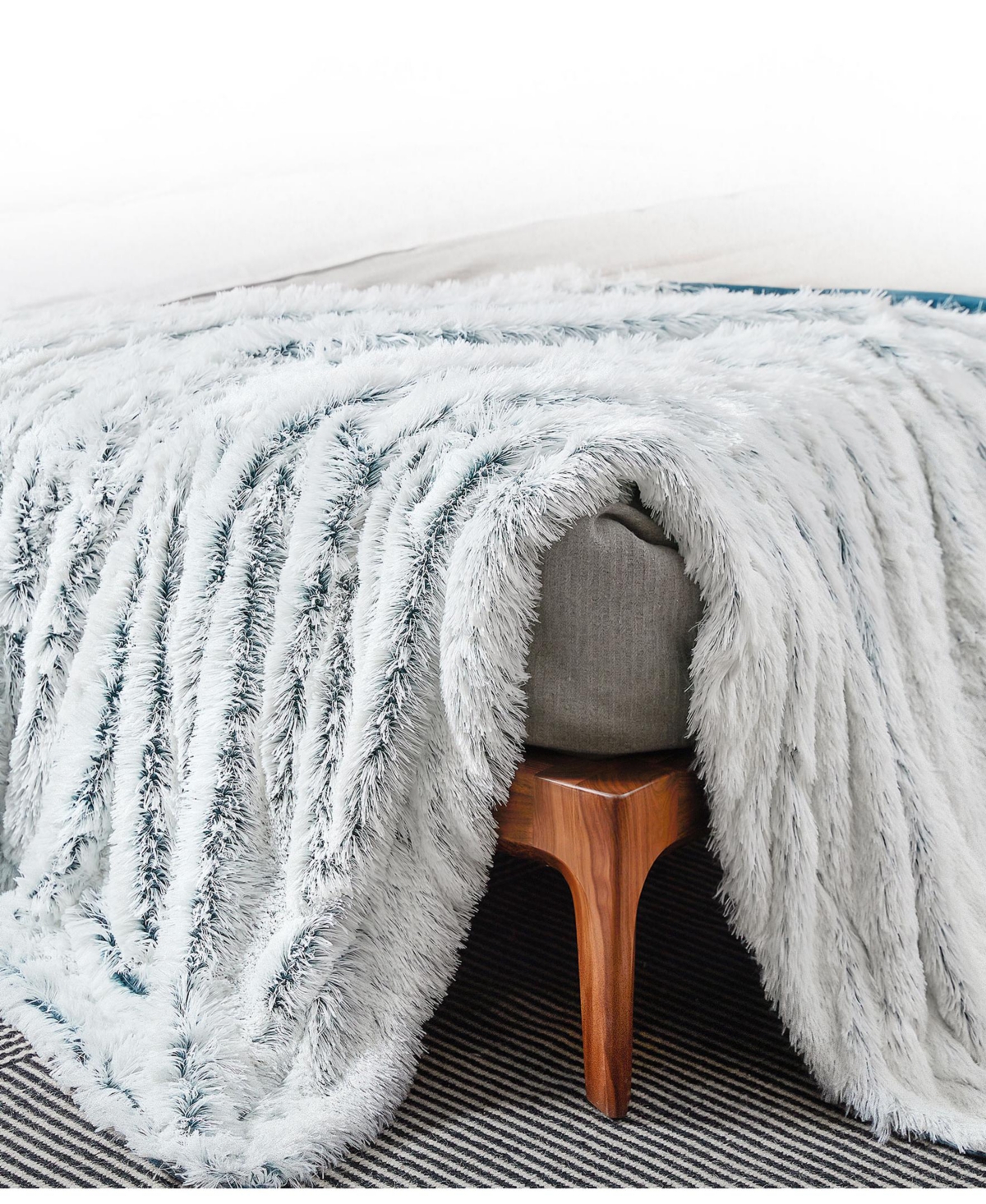 Cheer Collection Soft and Fuzzy Reversible Shaggy Throw, 60" x 70"