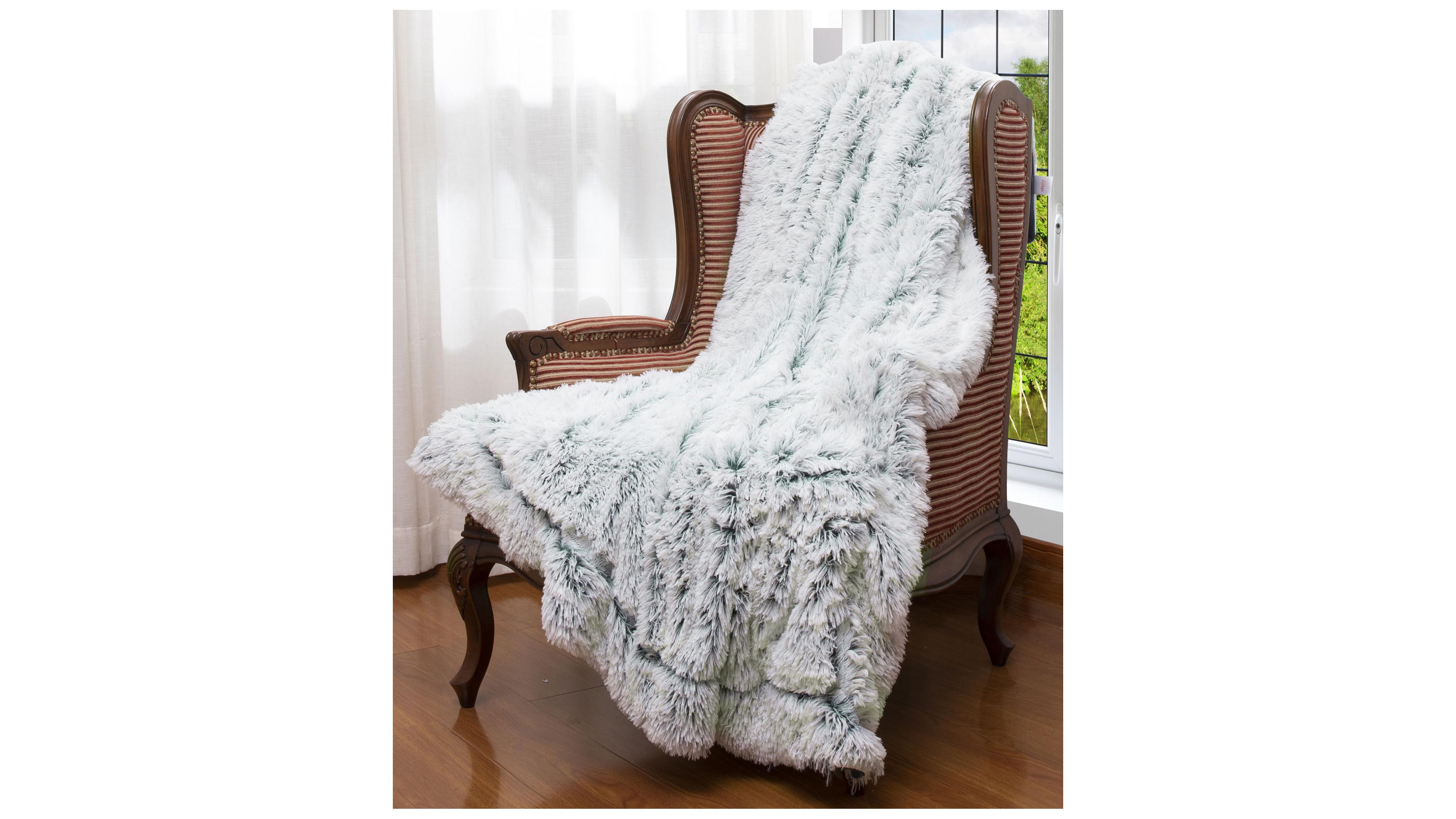 Cheer Collection Soft and Fuzzy Reversible Shaggy Throw, 60" x 70"