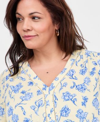 Plus Size Cotton Floral 3/4-Sleeve Top
