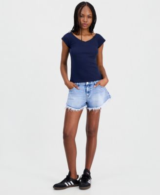 Juniors' Wide-Double-V-Neck Short-Sleeve Top